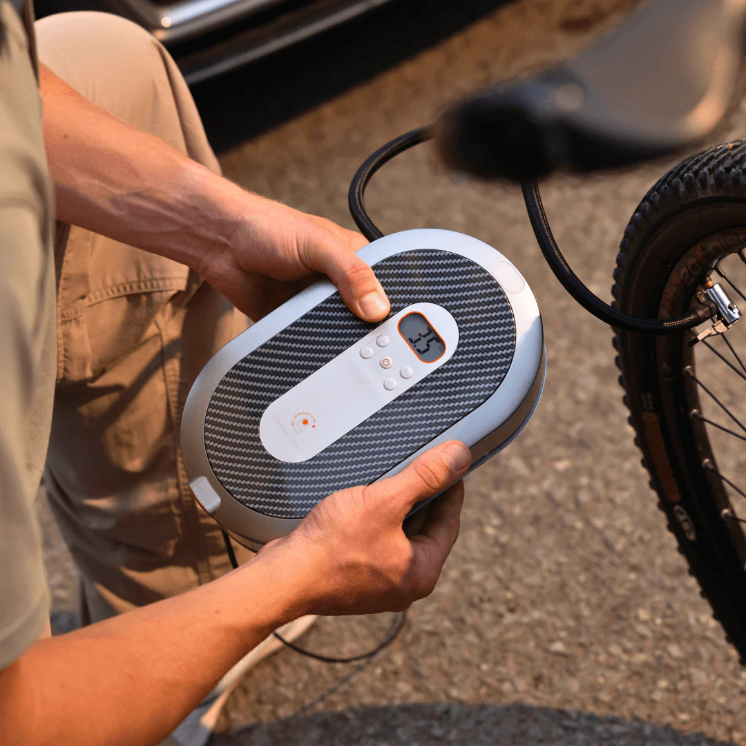 Retractable Car Tire Inflator - Image 11